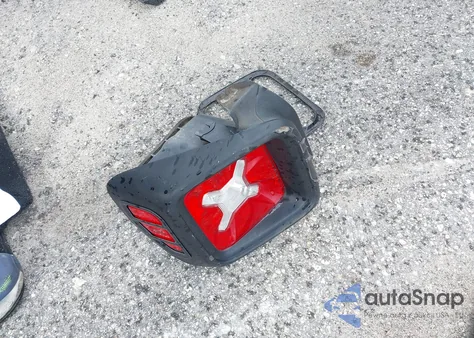 2021 Jeep Renegade Jeepster Fwd from USA, damaged, VIN ZACNJCAB2MPM41372